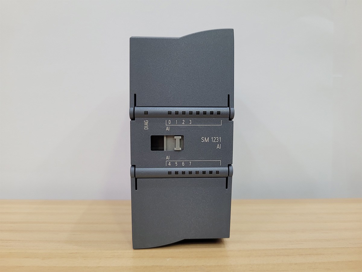 Hình ảnh thực tế mặt chính diện 6ES7231-4HF32-0XB0 Hình ảnh thực tế mặt chính diện 6ES7231-4HF32-0XB0
