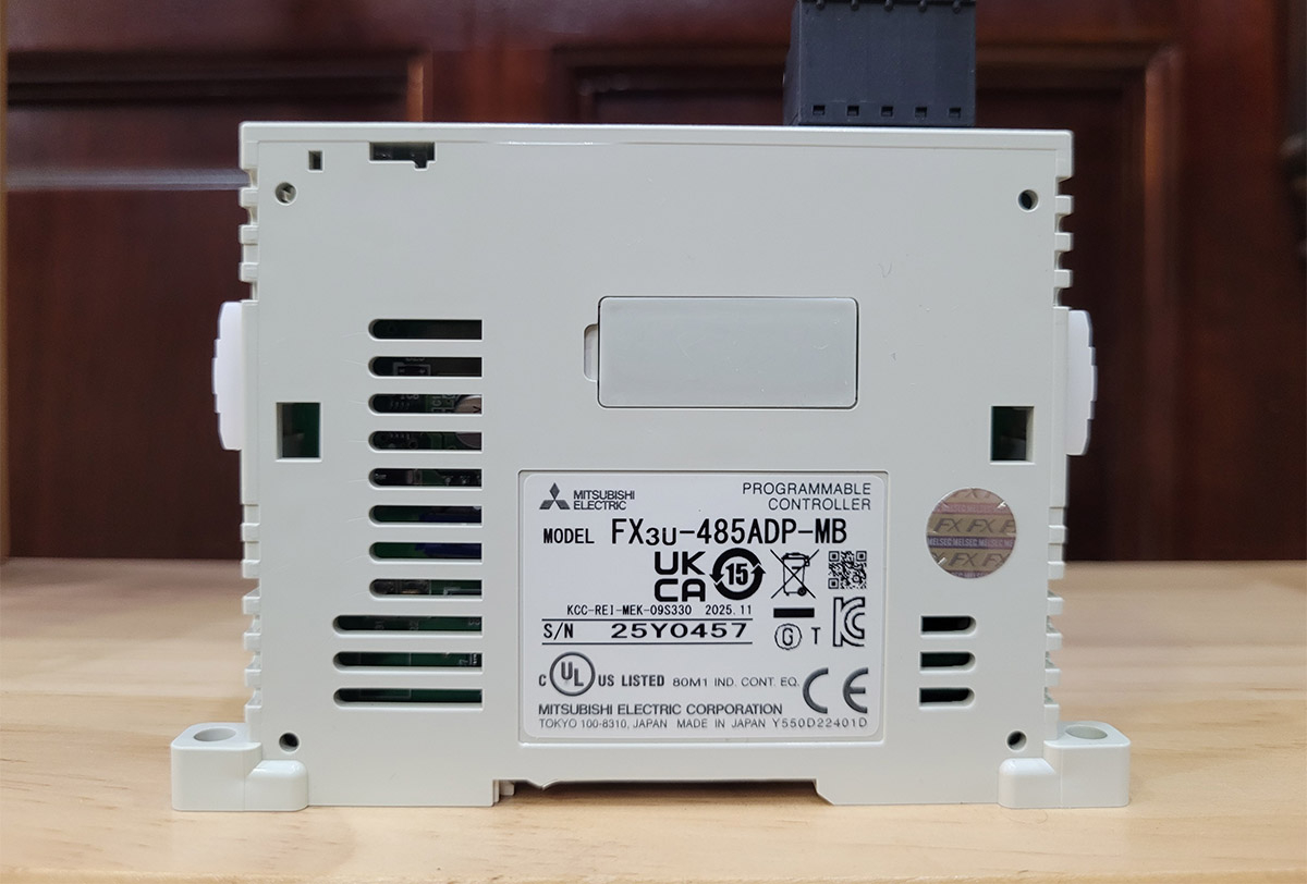Hình ảnh thực tế mặt bên FX3U-485ADP-MB Hình ảnh thực tế mặt bên FX3U-485ADP-MB