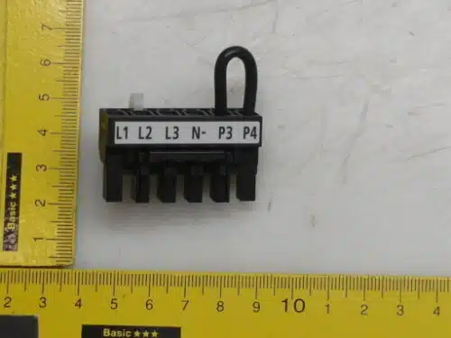 mr-j4-10a---100a-connector-cnp1