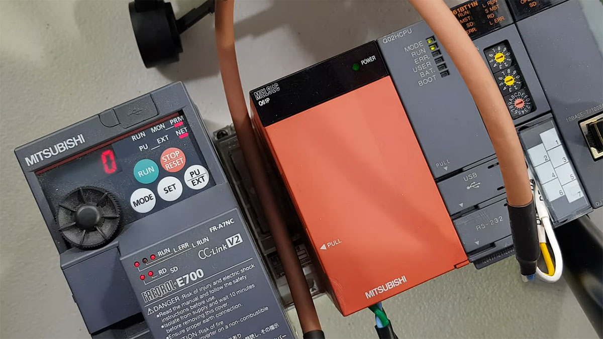 Kết nối PLC Mitsubishi và biến tần Mitsubishi FR series qua mạng CC-Link