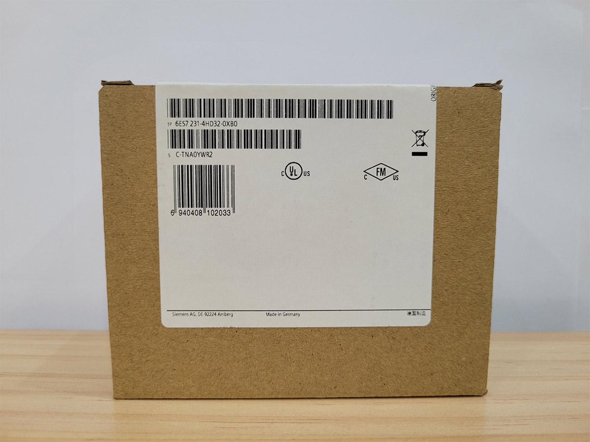 Hình ảnh thực tế vỏ hộp 6ES7231-4HD32-0XB0 Hình ảnh thực tế vỏ hộp 6ES7231-4HD32-0XB0