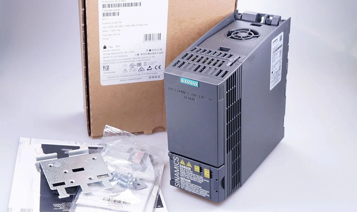 Biến tần G1220C có kích thước nhỏ gọn