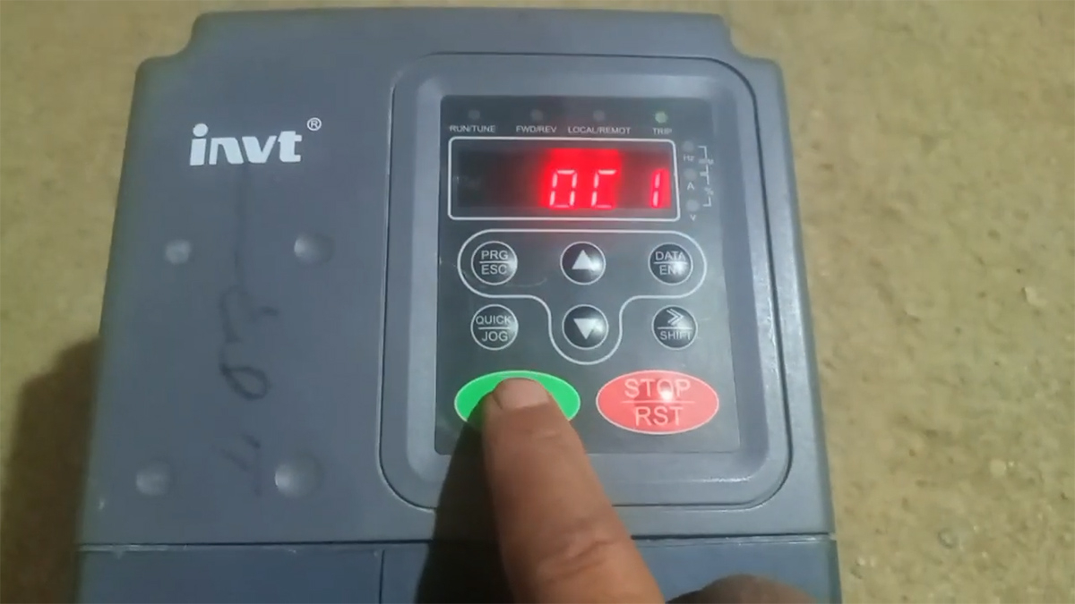 Biến tần INVT báo lỗi OC1 Biến tần INVT báo lỗi OC1