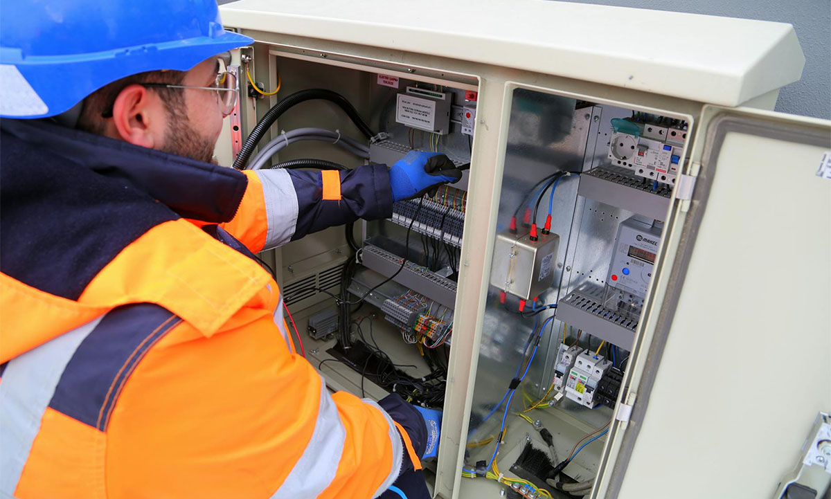 Kiểm tra và khắc phục sự cố aptomat chống giật