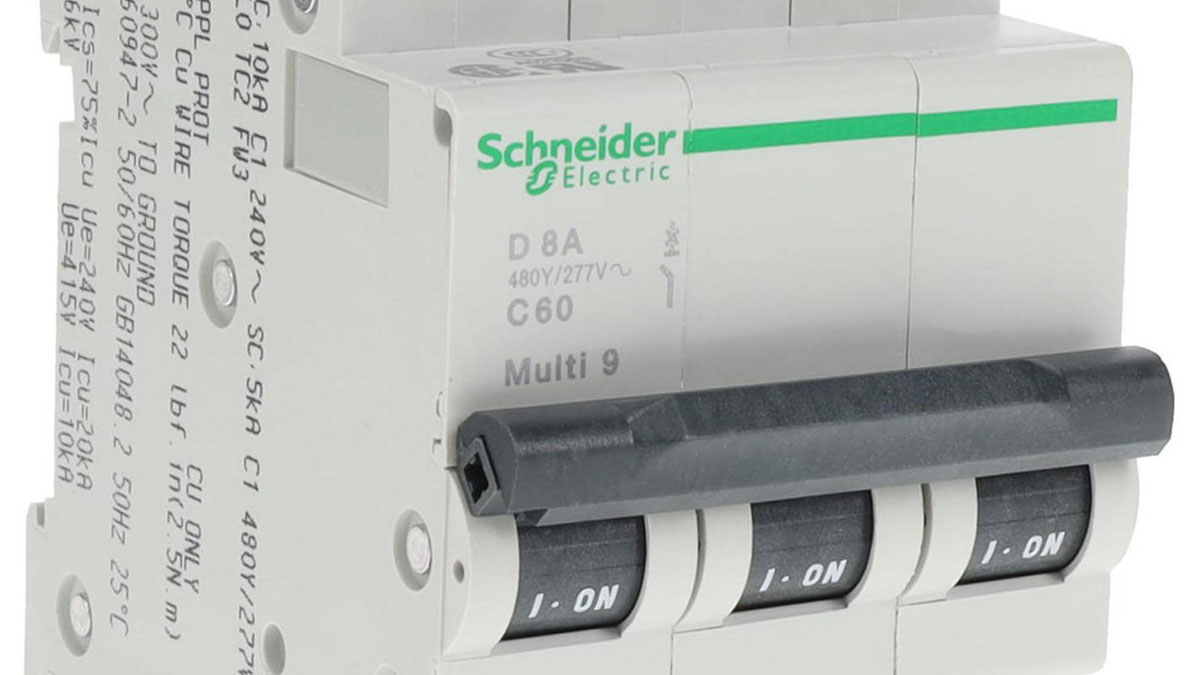 Aptomat 3 pha Schneider Electric