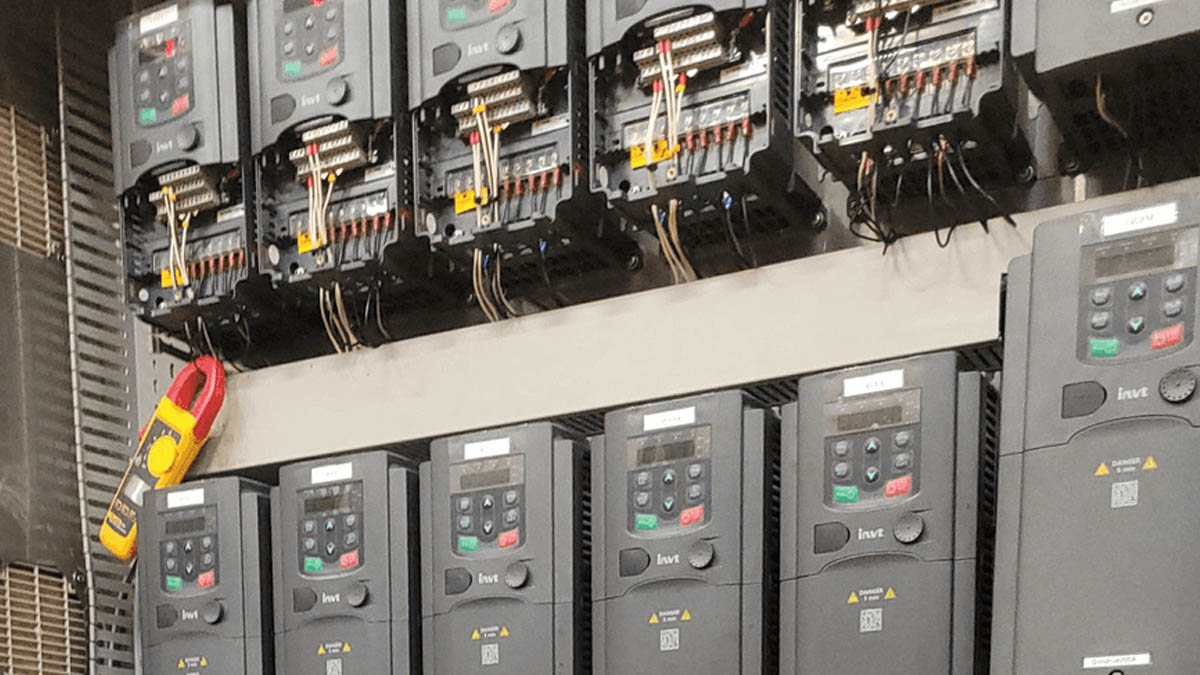 lap-dat-bien-tan-invt-gd200a-len-tu Lắp đặt biến tần INVT GD200A lên tủ