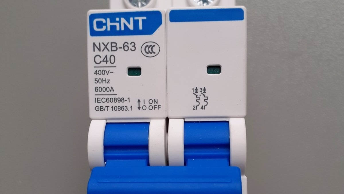 aptomat-40a-2p-nxb-63-c40-chint Aptomat 40A 2P NXB-63 C40 CHINT