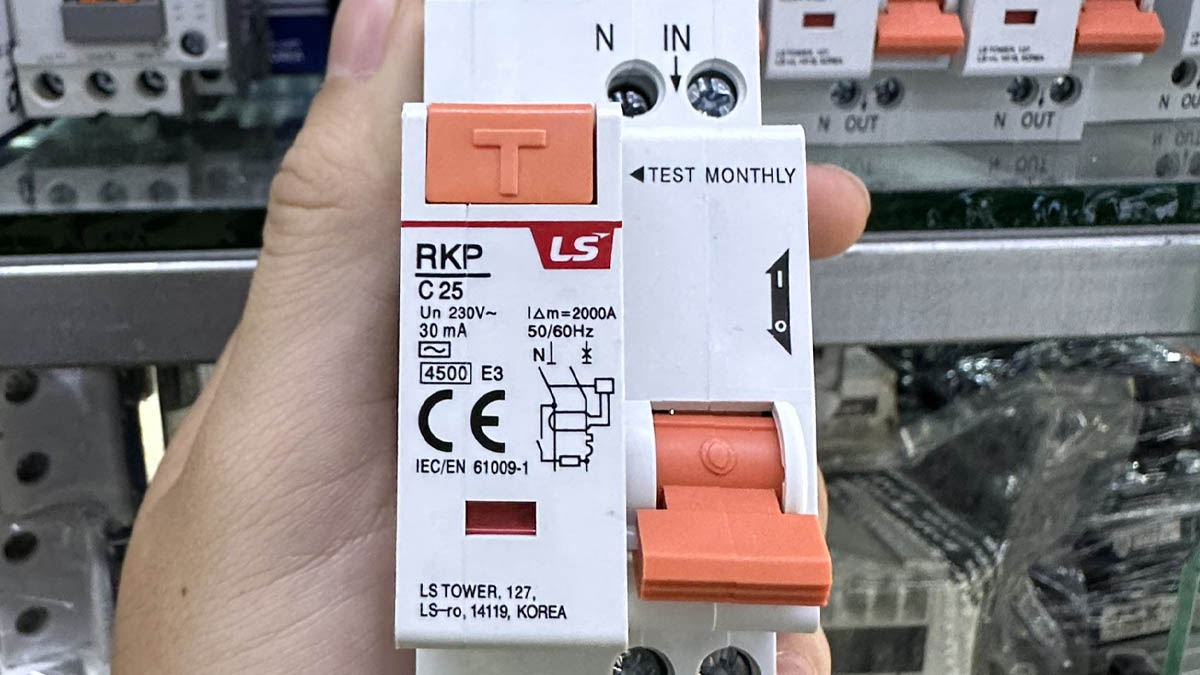 cb-chong-giat-rcbo-ls-bkp-c25 CB chống giật RCBO LS (BKP C25)