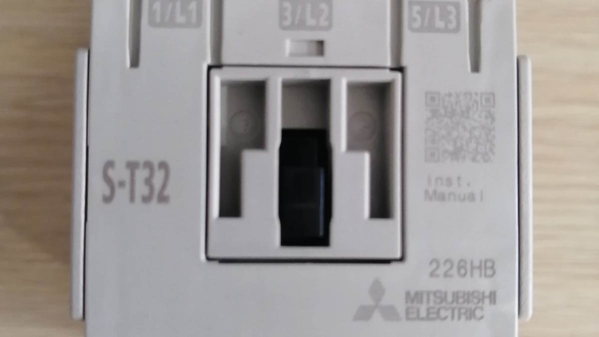 khoi-dong-tu-3p-s-t32-contactor-mitsubishi-electric Khởi động từ 3P S-T32 (Contactor Mitsubishi Electric)