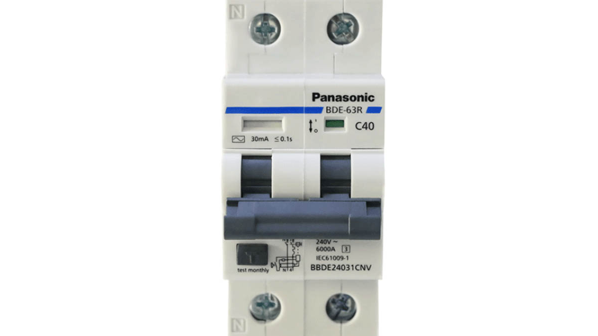 thiet-bi-dong-cat-rcbo-panasonic-bde-63r-c40 Thiết bị đóng cắt RCBO Panasonic BDE-63R C40