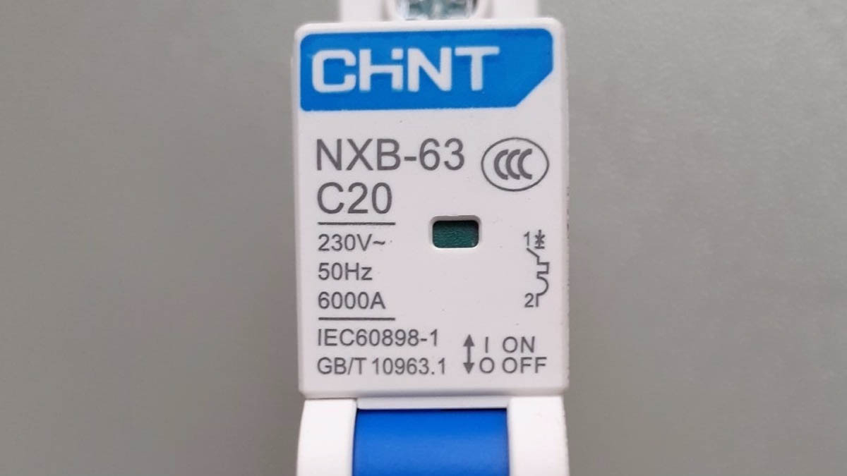 aptomat-20a-1p-nxb-63-c20-chint Aptomat 20A 1P NXB-63 C20 CHINT