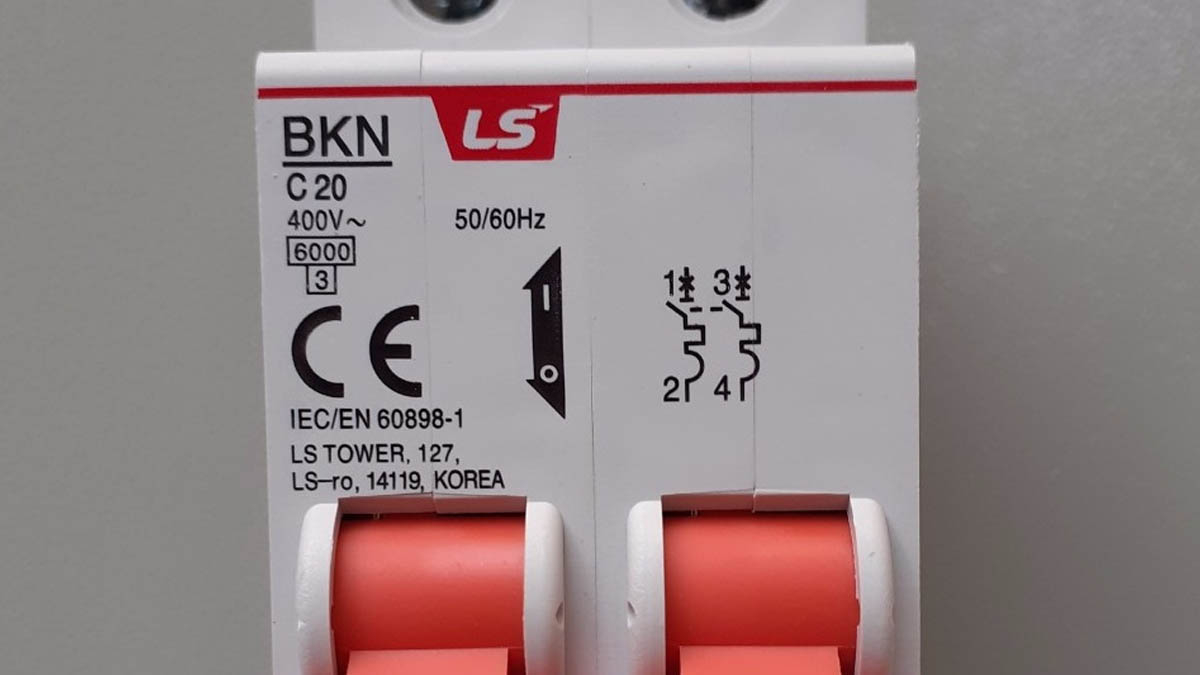 aptomat-20a-2p-bkn-c20-ls Aptomat 20A 2P BKN C20 LS