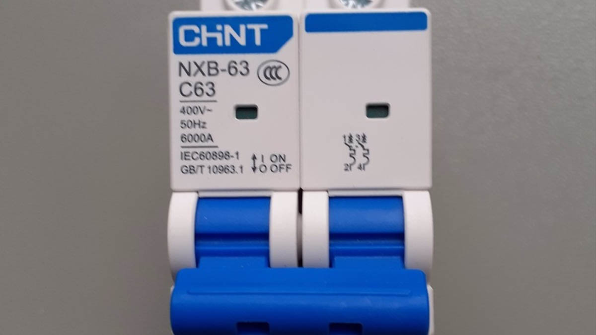 aptomat-63a-2p-nxb-63-c63-chint Aptomat 63A 2P NXB-63 C63 CHINT